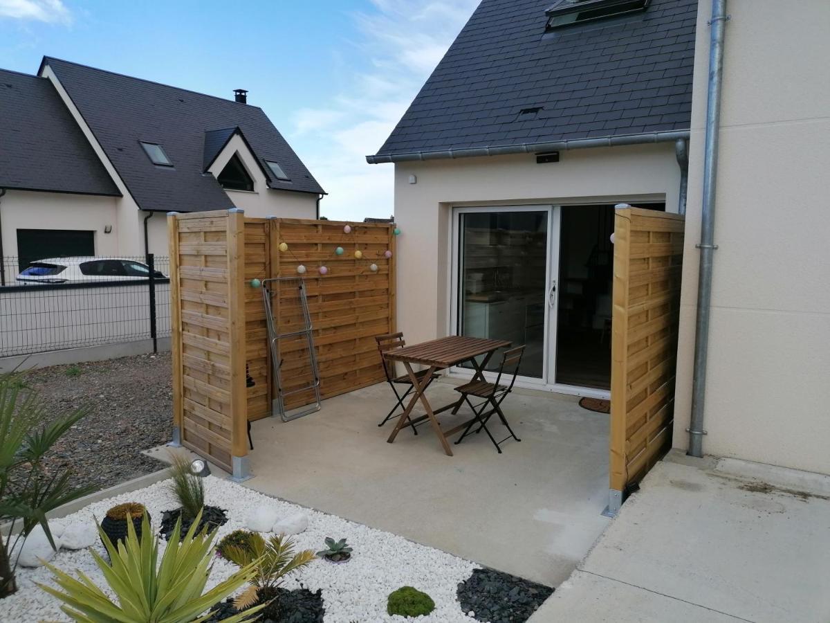 Appartement dans maison neuve cosy avec terrasse 5 mn de Bayeux et 10 mn plage du débarquement Sommervieu Esterno foto