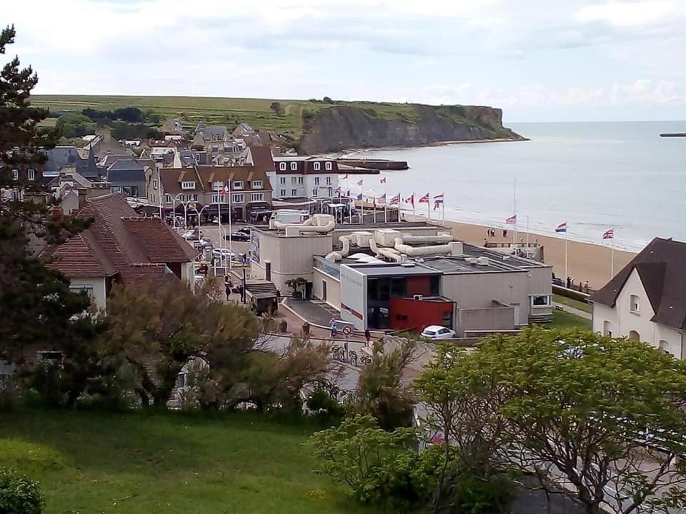 Appartement dans maison neuve cosy avec terrasse 5 mn de Bayeux et 10 mn plage du débarquement Sommervieu Esterno foto